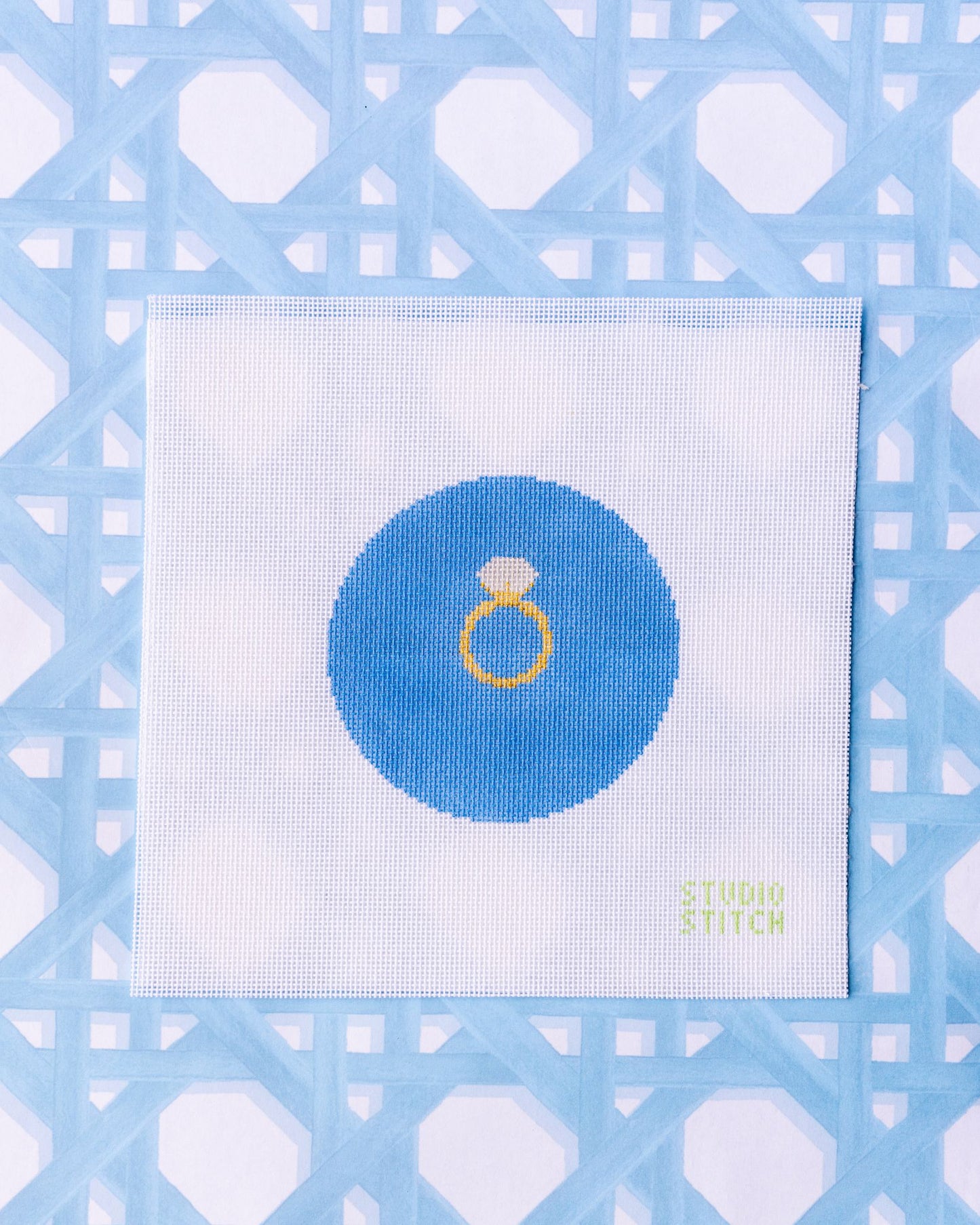 Engagement Ring Round