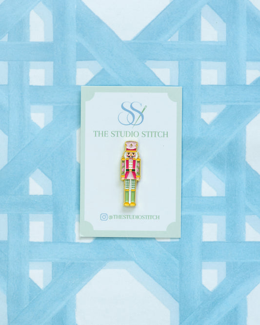 Rose Medallion Nutcracker Needle Minder