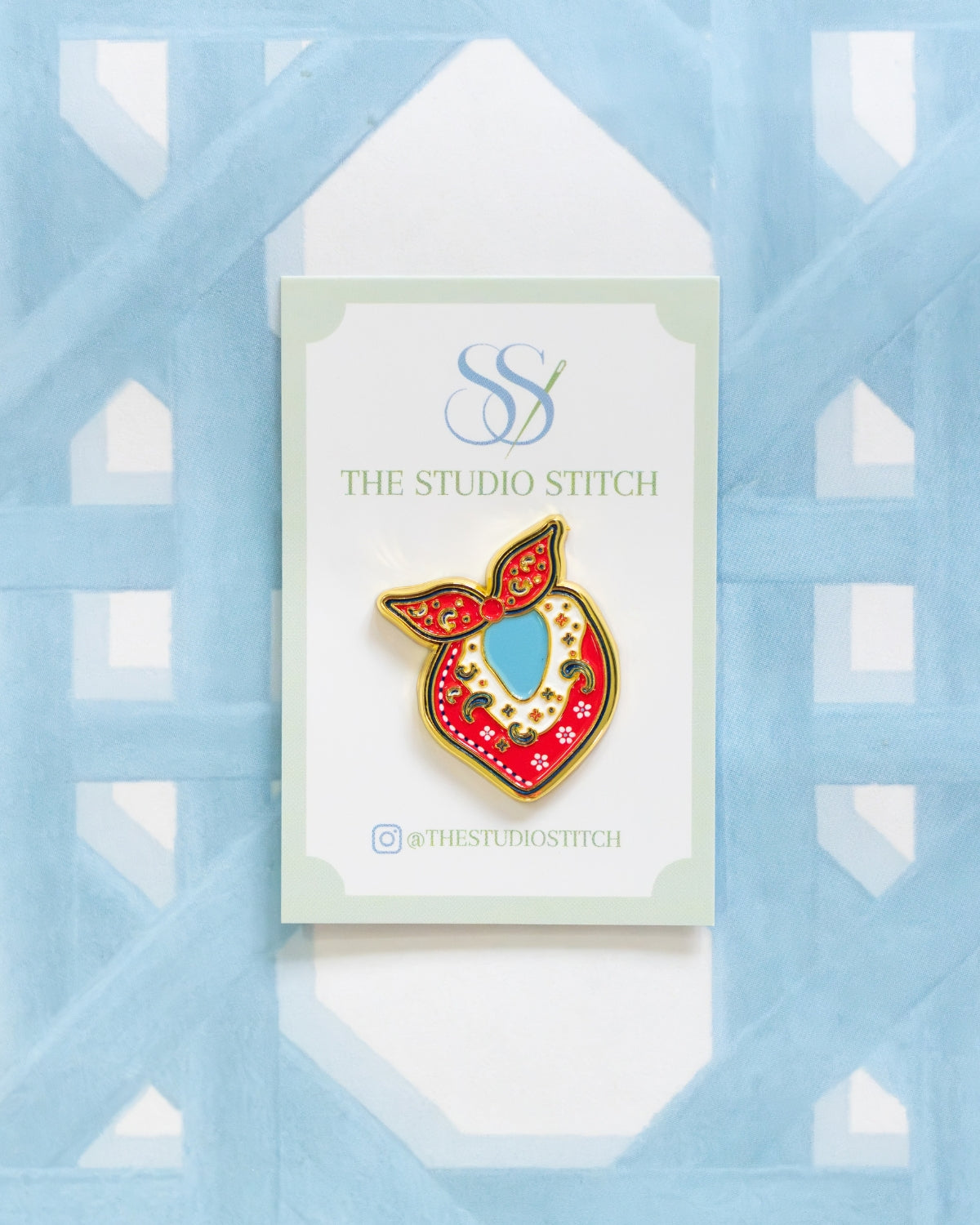 Red Bandana Needle Minder